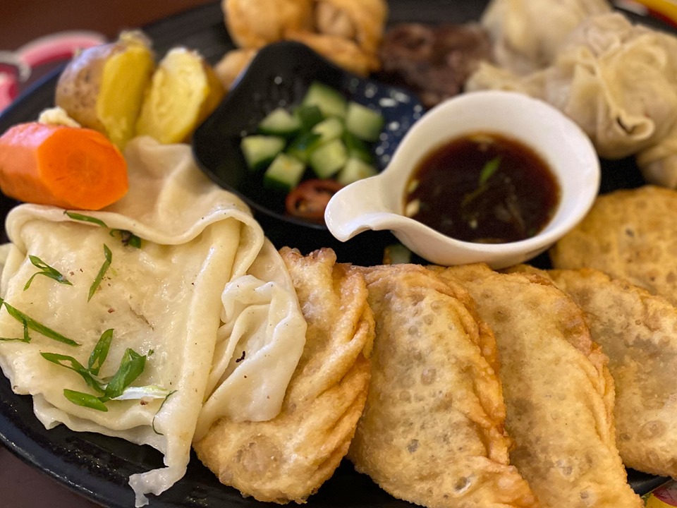 Mongolian Foods & Beverages